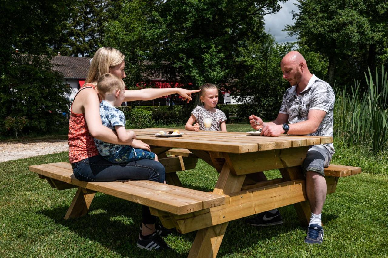 Camping Country Park Touquin - Site Officiel - Next To Disneyland Paris Buitenkant foto